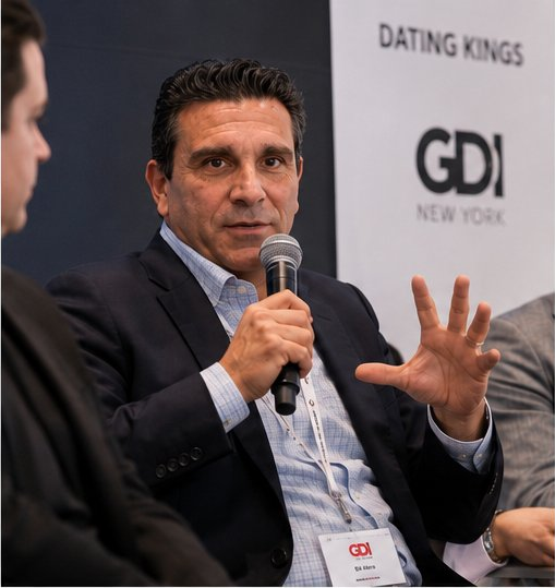 Bill Alena on the Dating Kings panel at GDI